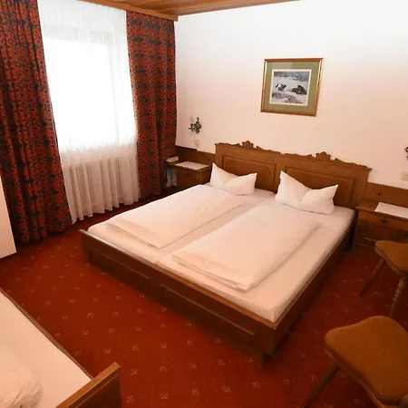 Klausen Hotel Pill